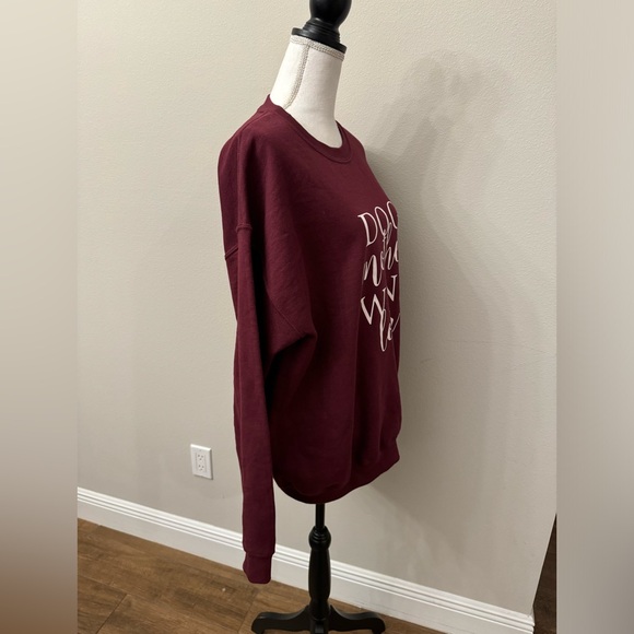 Dog Mom Sweatshirt ❤️ - Picture 2 of 5